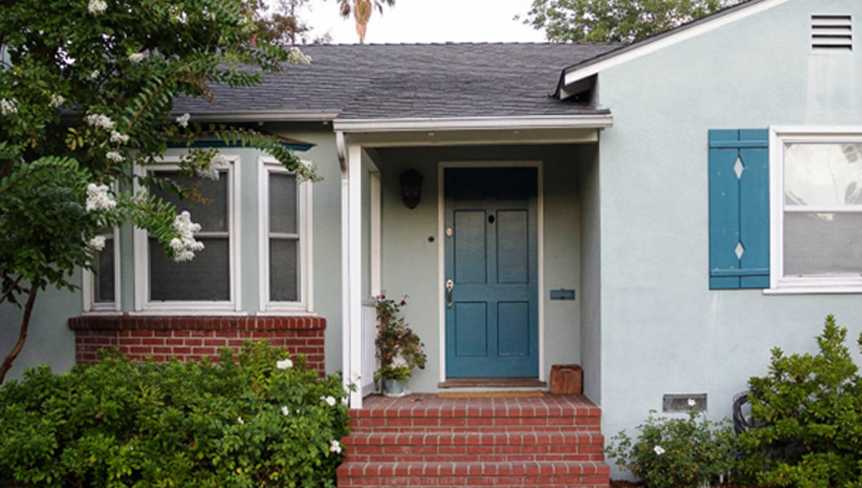 Minimal Traditional House